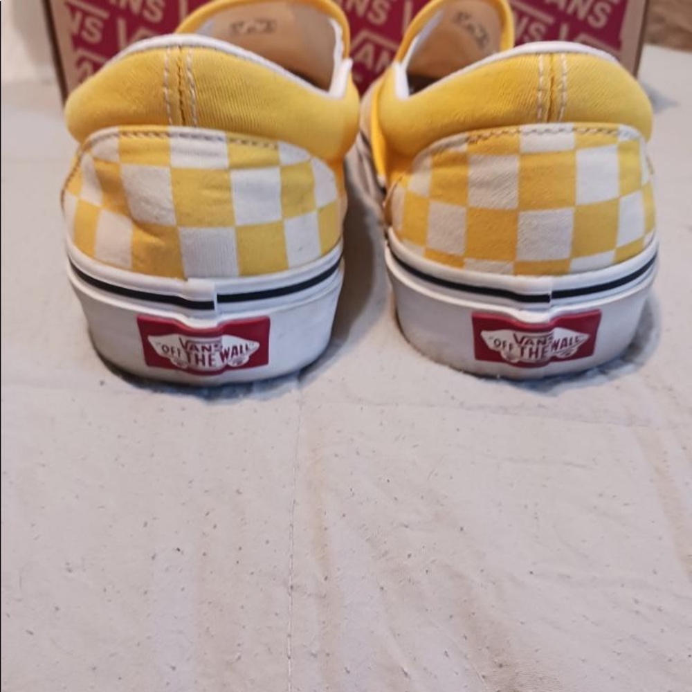 Vans slip-on size mens 6 or 7.5 women